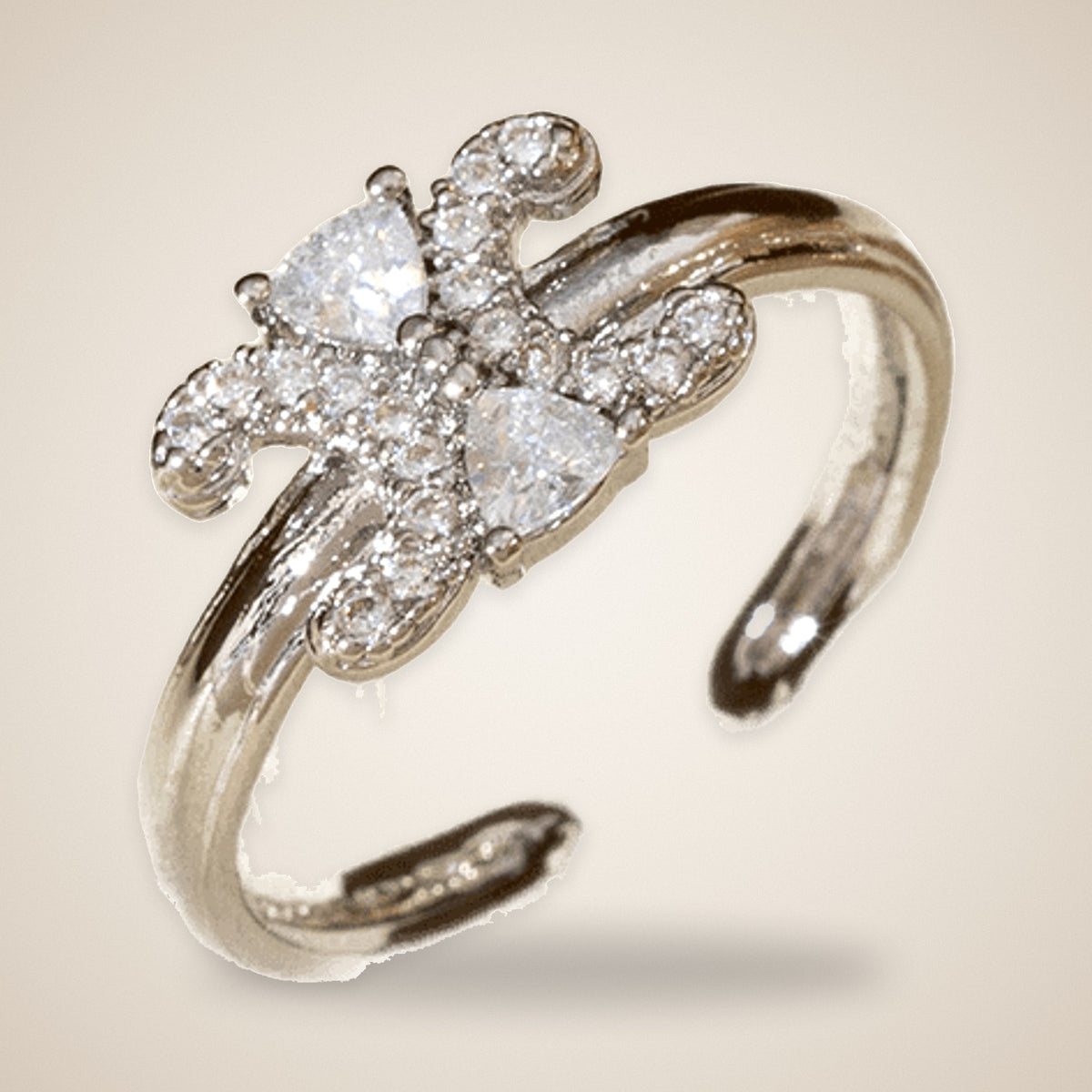 Bague Nœud Scintillant Argent – Maison Trèfle